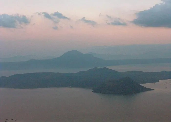 Aspen At Wind Tagaytay - Executive Suites, Taal Volcano & Lake Views